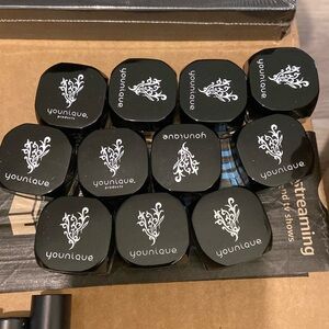 Younique powder eyeshadow bundle